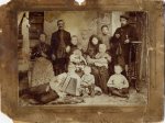 Фотография семьи мастерового Колыванской шлифовальной фабрики